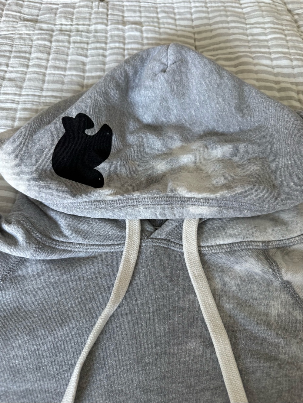 freecity Bleachout Pullover Hoodie, size 5 (XL). Excellent condition, so soft! - Picture 4 of 13